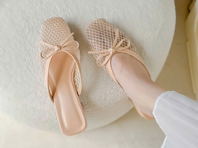 Sục Nữ Quốc Định   Phong Cách Hiện Đại, Thoải Mái Từng Bước Chân 2