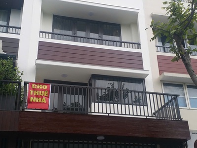 Cho thuê nhà liền kề đầu trịnh văn bô, 80m2, 5 tầng làm văn phòng, kinh doanh 1