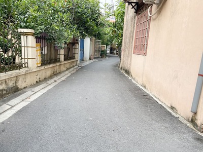 Bán nhà 3 tầng kiên cố 30,1m2, đầu Làng Cam, Phường Thuận An. Gần chợ, tiện ích đầy đủ, ô tô tới 2