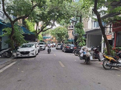 Mặt phố siêu hiếm đỗ hành bán 141M tặng nhà hai bà trưng 0
