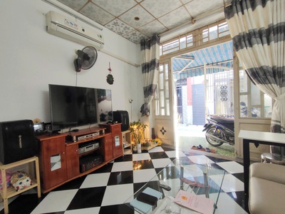 NHÀ CHÍNH CHỦ cần bán HH1 gởi anh em dịch vụ 1