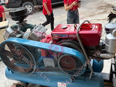 Máy nén khí đầu nổ dầu D30 Khai Sơn giá rẻ 2
