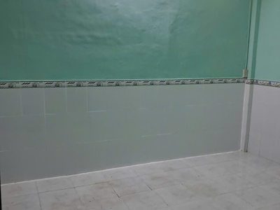 Cho thuê nhà dài hạn, gần bến xe quận 8, 2PN, 1WC, 4.5tr 3