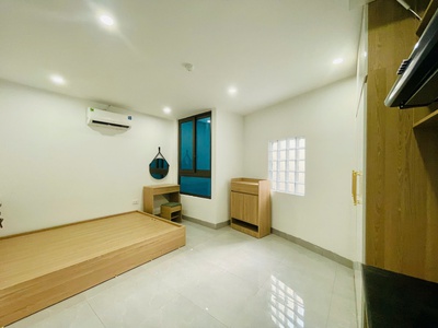 Bán nhà Mễ Trì Hạ 50 x 6 tầng thang máy 9 phòng cho thuê 12 tỷ 6 3