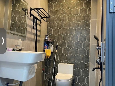 Bán nhà 1 trệt 2 lầu   80m    4pn   5wc   gần UNBD P4 Tân An Long An   giá 2 tỷ 500 2