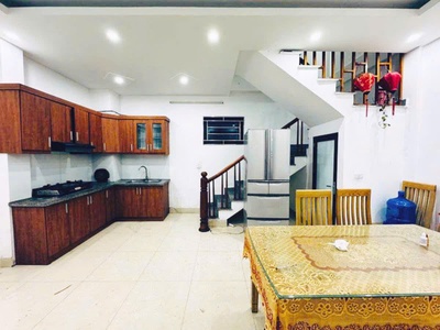 Bán nhà Đông Ngạc, Bắc Từ Liêm, gần hồ, 10m ô tô tránh, 33m2 5 tầng chỉ 6 tỷ 1