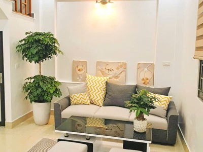 Bán nhà Đông Ngạc, Bắc Từ Liêm, gần hồ, 10m ô tô tránh, 33m2 5 tầng chỉ 6 tỷ 3
