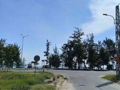 Mặt tiền đường Xuân Thiều, khu vực đón đầu dự án cảng Liên Chiểu, đi bộ 1p ra đến biển Nguyễn Tất Th 0