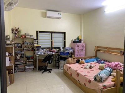 Bán nhà hàng chiếu, 63m2, 2 tầng, mặt tiền 3.4m, 15.6 tỷ, vị trí trung tâm, hợp xây homestay 0
