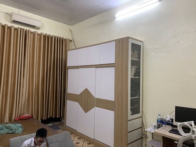 Bán nhà hàng chiếu, 63m2, 2 tầng, mặt tiền 3.4m, 15.6 tỷ, vị trí trung tâm, hợp xây homestay 3