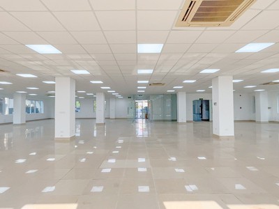 Mặt phố minh khai   lô góc 2 thoáng   52m    mt 5.7m   thang máy   39,5 tỷ 0