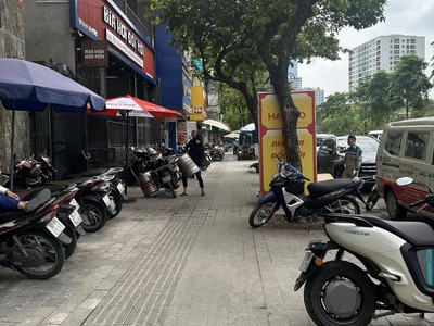 Đầu tư đỉnh, mp văn cao toà vp 101m2, 10 tầng, mt 6m  vỉa hè rộng cho thuê 250tr/tháng chỉ 86 tỷ 2