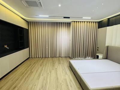 Bán nhà phố ngọc thụy 56m2 8t gara 2 ô tô, mt 5.6m, full nội thất, kinh doanh - 21 tỷ 3