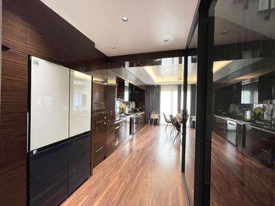 Đội cấn, 7 tầng thang máy, nội thất đẹp, ô tô ngủ trong nhà   65m , mt 4.6m 2
