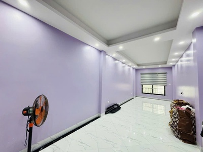 Bán nhà  phú lương 50m chỉ hơn 6 tỷ xíu ,nhà 5 tầng chắc chắn ,nội thất đẹp ,ô tô tránh 50m ,nhà 2