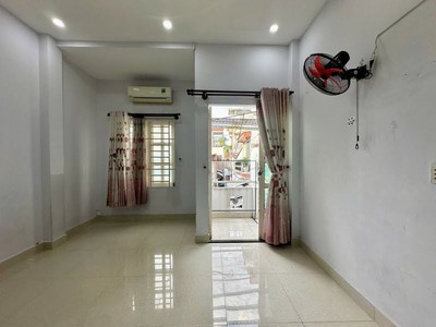Còn 6.9 tỷ ‼   nhà full nội thất nguyễn hữu cảnh, bình thạnh   sát quận 1   2 tầng   46m    hẻm 4