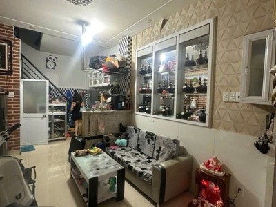 Nhà vuông 2 tầng 20m2   quang trung qv 0