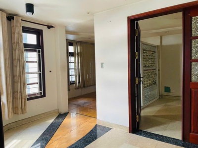 Ngang 8m   như biệt thự   khu vip k300   nguyễn thái bình   tân bình   5 tầng   nhỉnh 18 tỷ. 3