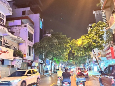 Hiếm nhà mặt phố ngọc lâm,60m,mt 4m,vỉa hè,kd đỉnh,ô tô tránh,giá 20 tỷ 1