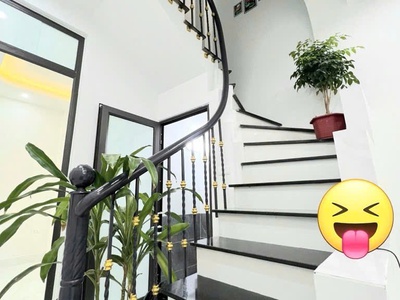 Bán nhanh nhà tân mai ô tô đỗ cửa 45m 2 tầng 3 ngủ 4.48 tỷ sổ đỏ riêng 2
