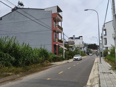 Bán đất kqh phạm hồng thái   p. xuân hương, đà lạt 3