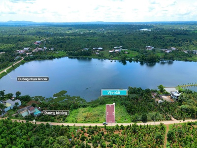 Cưkuin- đắk lắk đất giáp hồ tự nhiên lại sẵn thổ cư kdc đông đường bêtông tới đất chỉ 4xxtr 2