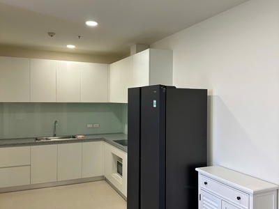 Cho thuê căn hộ mới  62m  với 2 PN, 1WC với phòng tắm riêng, full nội thất cao cấp: 3