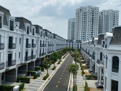 Bán suất biệt thự vườn góc diện tích hơn 300m2 tại hồng hạc city 4