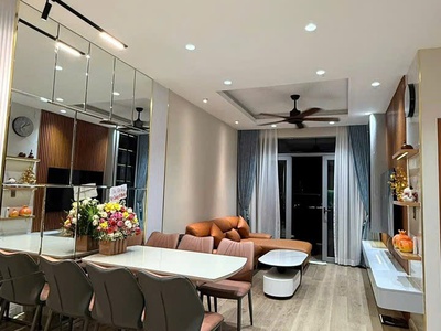 Chinh chủ bán gấp nhà ngõ 112 đường 19.5, diện tích 55m,5 tầng ,ngõ nông.oto giá 10.7ty 0