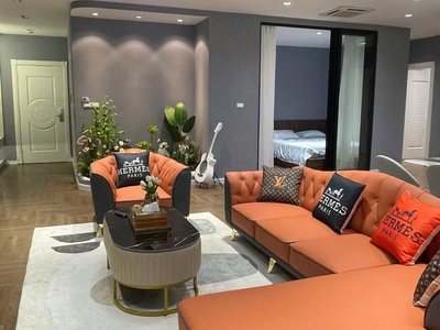 Bán căn hộ cao cấp royal city r2   181m    tầng thấp   4pn   ban công tây nam   đông nam 4