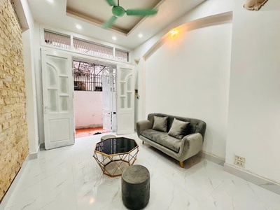 Nhà đẹp lạc long quân - mới keeng - dân xây -full đồ - giá yêu thương 8 tỷ 1