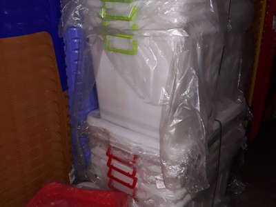 Thùng nhựa đa năng 120Lit có nắp đậy kín, tránh bụi bẩn 4