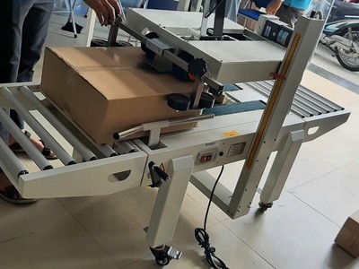 Máy dán băng keo thùng carton, máy dán thùng mặt trên mặt dưới, máy dán băng keo thùng bán tự động 0