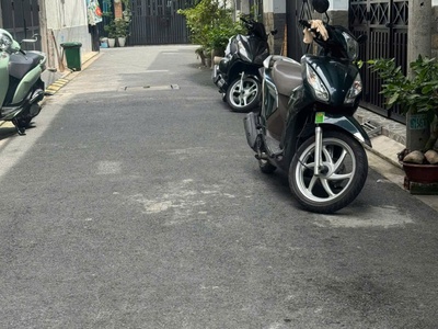 Nhà mới rất đẹp tặng full nội thất đường 4m ô tô đỗ cửa thới an 20 q12 0