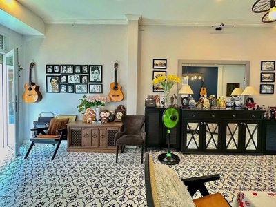Hạ giá bán gấp nhà góc 2 mặt tiền Hoa Lan P.2 Quận Phú Nhuận 2