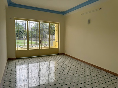 Cho thuê nhà 3 tầng mặt tiền   KDC Nam Hùng Vương, Quận Bình Tân 2