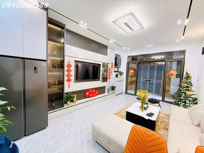 Bán nhà trương định, tương mai, hoàng mai dt42m x 7,9t, ngõ xe ba gác tránh, nhà siêu đẹp. 0