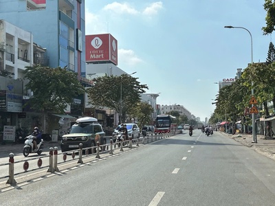 Bán đất tặng nhà 3 lầu 384m2 hẻm 1 sẹc nguyễn văn lượng ngang 8m 17pn gần lotte 28.6 tỷ 0