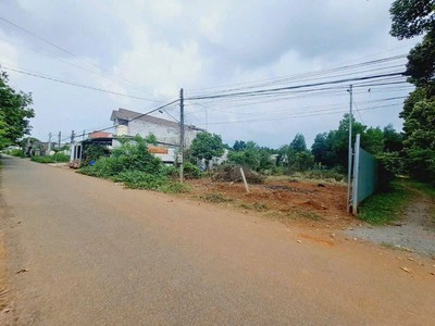  160 triệu có ngay lô đất mặt tiền 8m 1