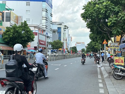 Bán đất tặng nhà 3 lầu 384m2 hẻm 1 sẹc nguyễn văn lượng ngang 8m 17pn gần lotte 28.6 tỷ 2