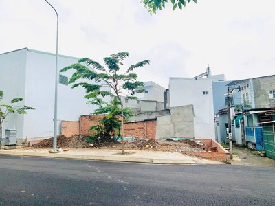  đất giá rẻ 160 triệu, mặt tiền 8m, gần kcn, điện 3 pha, sổ riêng 1
