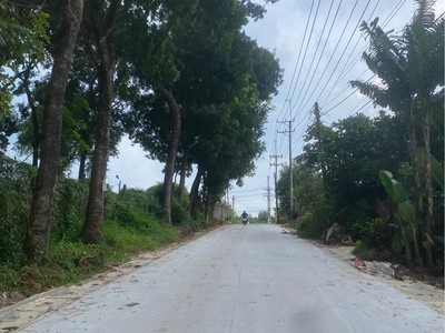  đất giá rẻ 160 triệu, mặt tiền 8m, gần kcn, điện 3 pha, sổ riêng 2