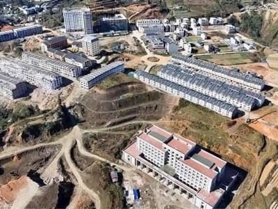 Bán liền kề tại trung tâm tx sa pa, cách sun palaza 900m sổ đỏ lâu dài giá 5,75 tỷ  cả đất   nhà 2