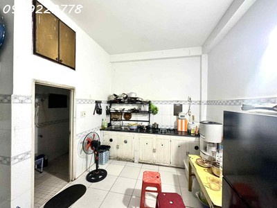 Bình thạnh - mặt tiền đường 10m -p26- ô tô vào ben  trong - dt4.2x15- 3 tầng- vị trí siêu đẹp kinh 4