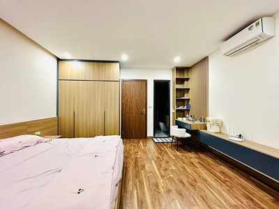 Nhà dân xây bồ đề long biên 40m2 6t thang máy, ô tô đỗ cửa, nhỉnh 13 tỷ 3