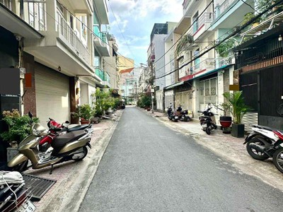 Bình thạnh - mặt tiền đường 10m -p26- ô tô vào ben  trong - dt4.2x15- 3 tầng- vị trí siêu đẹp kinh 0