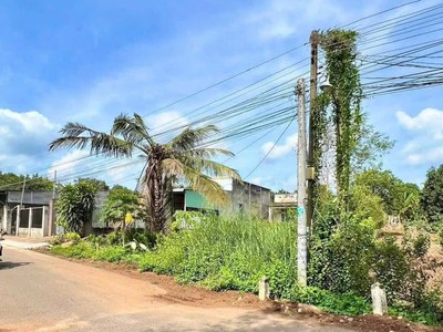  bán gấp lô đất giá chỉ 190 triệu   mặt tiền 8m, gần kcn 2
