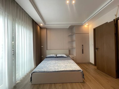 Bán nhà ngô gia tự 31m2 6t, mt 4.5m, ô tô đỗ cạnh nhà, hàng xóm bigc long biên 6.x tỷ 3