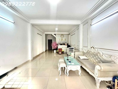 Bình thạnh - mặt tiền đường 10m -p26- ô tô vào ben  trong - dt4.2x15- 3 tầng- vị trí siêu đẹp kinh 3