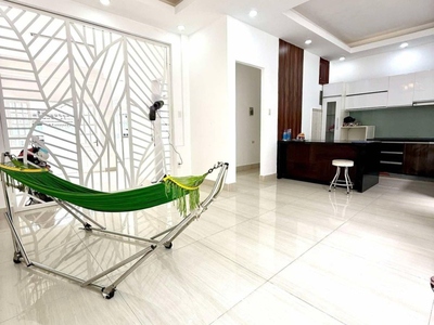 ‼ ngã 4 hàng xanh - hẻm 9m thẳng 1 trục - xe hơi đậu ngày đêm - ngang gần 8m 3